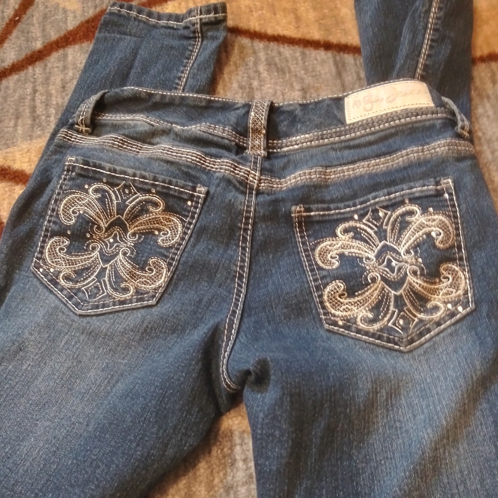 Ariya Jeans size 5/6 .